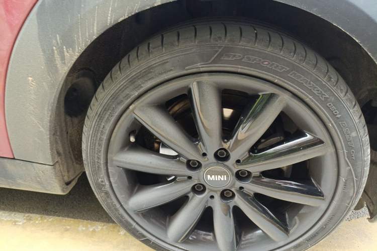 Used MINI 2016 1.5T COOPER Avant-Garde Right Front Wheel Hub