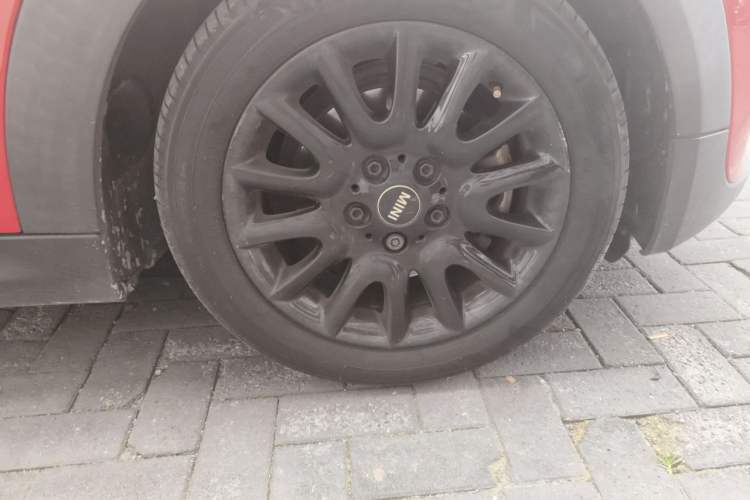 Used MINI 2016 1.5T COOPER Right Front Wheel Hub