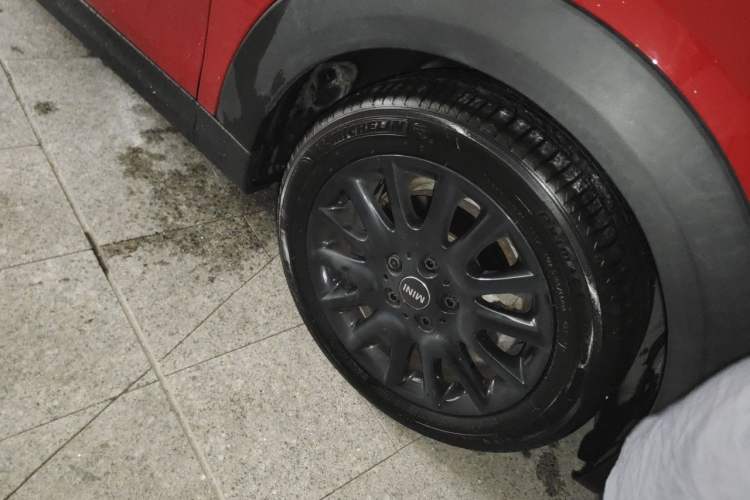 Used MINI 2016 1.5T COOPER Right Front Wheel Hub