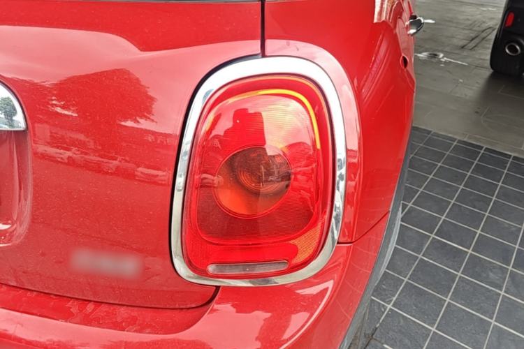 Used MINI 2016 1.2T ONE Pioneer Edition Five-Door Version Right Rear Taillight