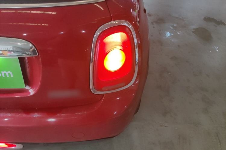 Used MINI 2016 1.5T COOPER Five-Door Edition Right Rear Taillight