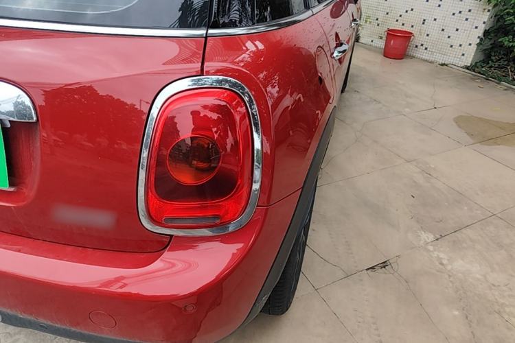 Used MINI 2016 1.5T COOPER Five-Door Edition Right Rear Taillight