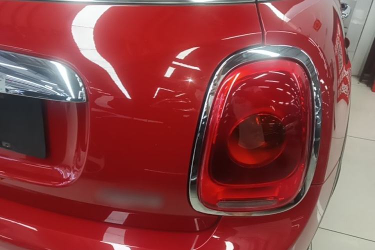 Used MINI 2016 1.5T COOPER Five-Door Edition Right Rear Taillight