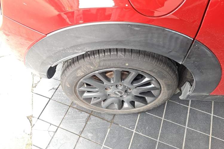 Used MINI 2016 1.2T ONE Pioneer Edition Five-Door Version Right Rear Wheel Hub