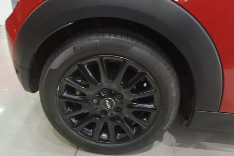 Used MINI 2016 1.5T COOPER Right Rear Wheel Hub