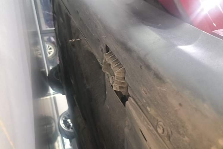Used MINI 2016 1.5T COOPER Right Side Sill