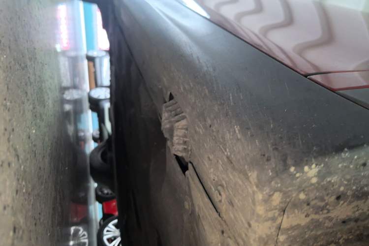 Used MINI 2016 1.5T COOPER Five-Door Edition Right Side Sill