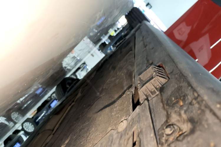 Used MINI 2016 2.0T COOPER S Pioneer Edition Five-Door Model Right Side Sill