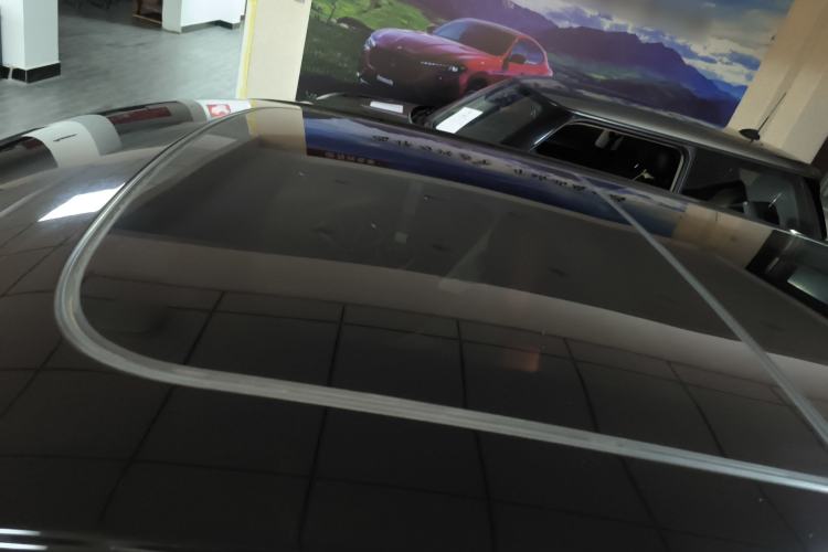 Used MINI 2016 1.5T COOPER Five-Door Edition Roof