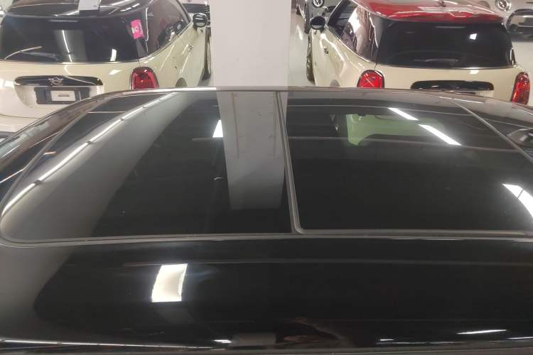 Used MINI 2016 1.5T COOPER Roof