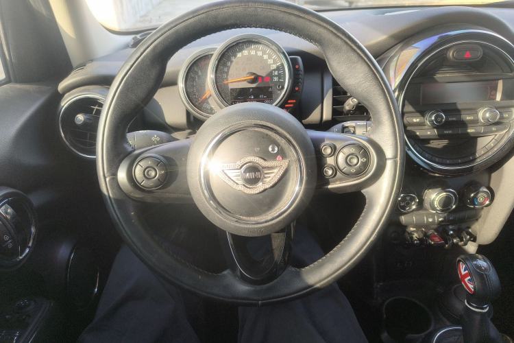 Used MINI 2016 1.2T ONE Pioneer Edition Five-Door Version Steering Wheel