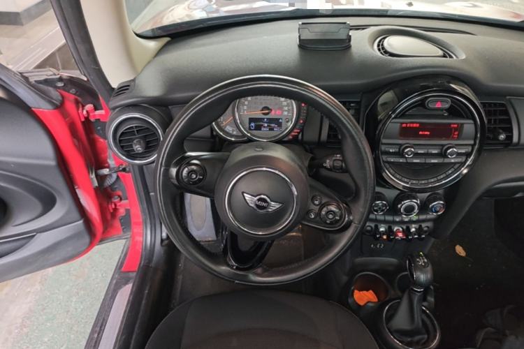 Used MINI 2016 1.2T ONE Pioneer Edition Steering Wheel