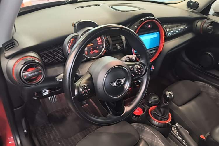 Used MINI 2016 2.0T COOPER S Manual Steering Wheel