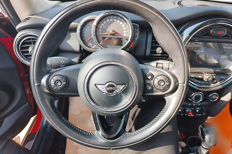 Used MINI 2016 1.2T ONE Pioneer Edition Steering Wheel