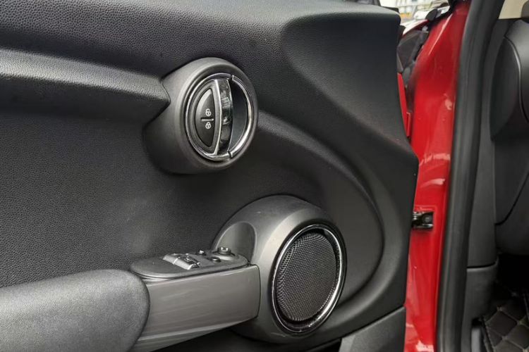 Used MINI 2016 1.2T ONE Pioneer Edition Steering Wheel