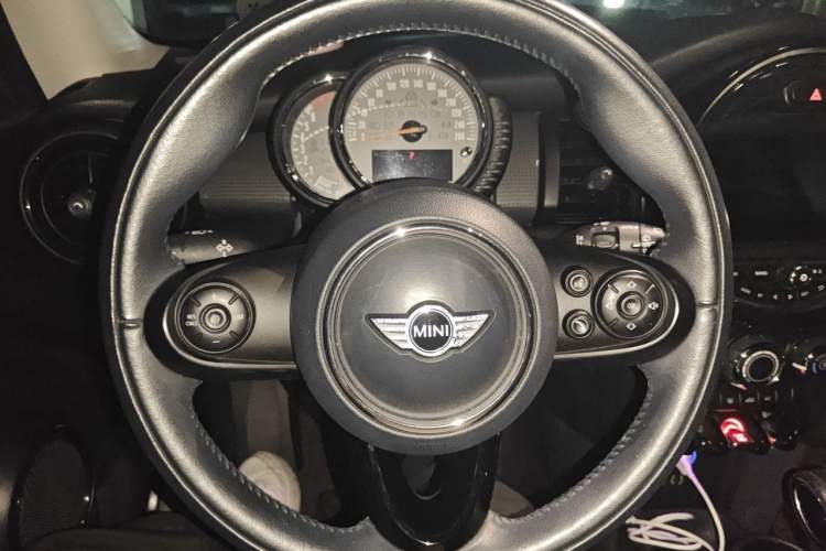 Used MINI 2016 1.5T COOPER SEVEN Steering Wheel
