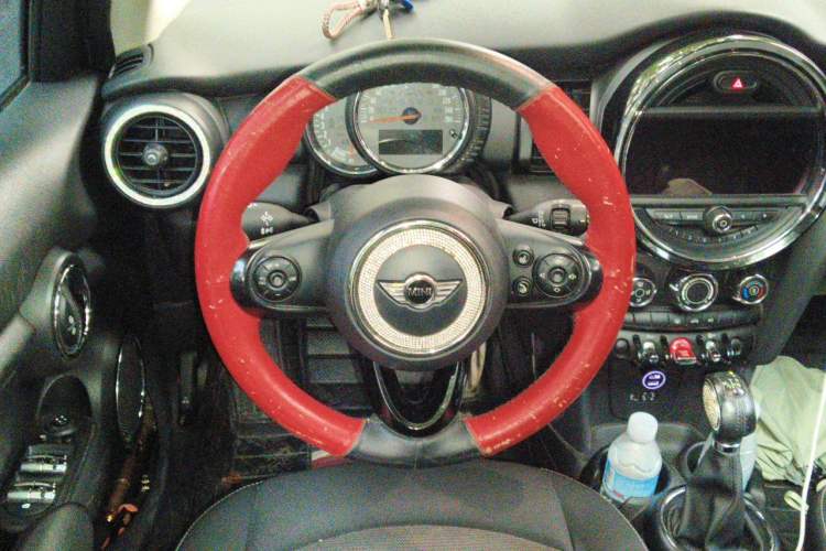 Used MINI 2016 1.2T ONE Pioneer Edition Five-Door Version Steering Wheel