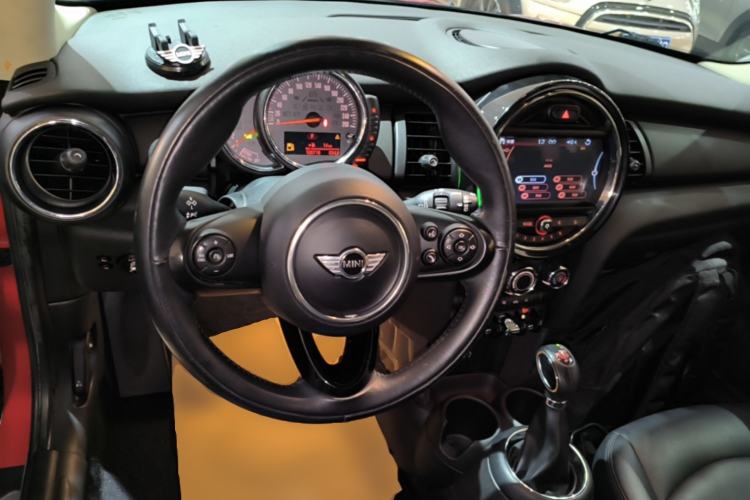 Used MINI 2016 1.2T ONE Pioneer Edition Steering Wheel