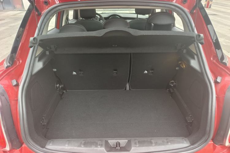 Used MINI 2016 1.2T ONE Pioneer Edition Five-Door Version Trunk