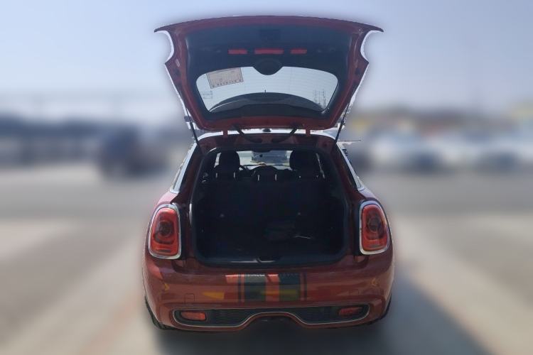 Used MINI 2016 2.0T COOPER S Five-Door Edition Trunk