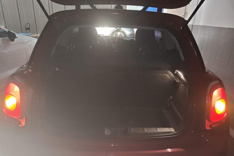 Used MINI 2016 1.5T COOPER Trunk