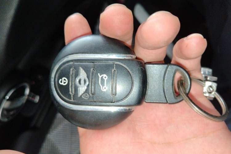 Used MINI 2016 1.2T ONE Pioneer Edition Vehicle Key