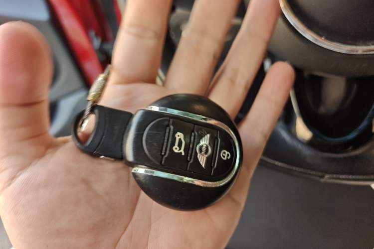 Used MINI 2016 1.5T COOPER Five-Door Edition Vehicle Key