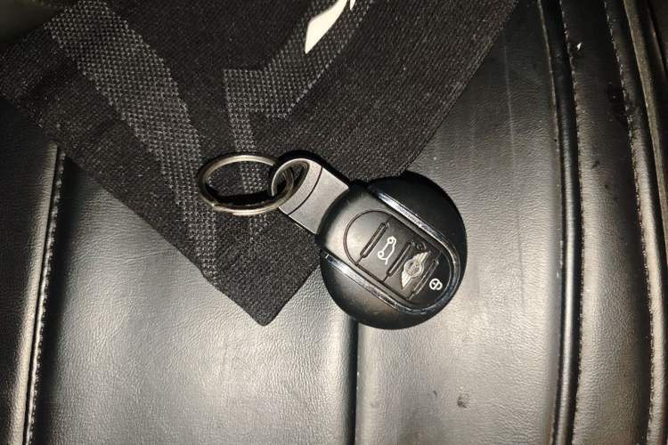 Used MINI 2016 1.2T ONE Pioneer Edition Vehicle Key