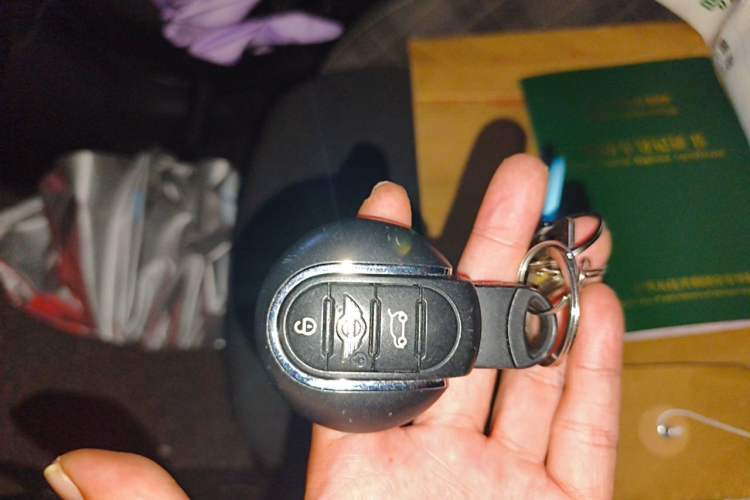 Used MINI 2016 1.5T COOPER Five-Door Edition Vehicle Key