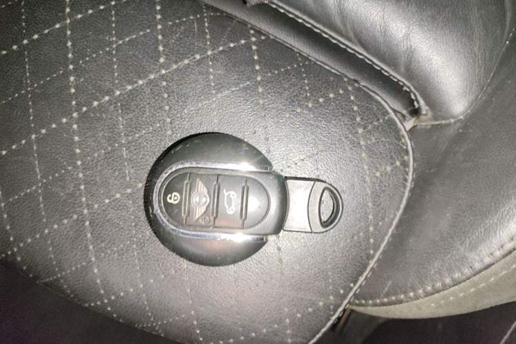 Used MINI 2016 2.0T COOPER S Pioneer Edition Vehicle Key