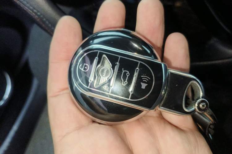Used MINI 2016 1.2T ONE Pioneer Edition Vehicle Key