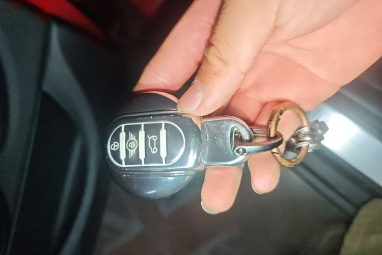 Used MINI 2016 1.5T COOPER Five-Door Edition Vehicle Key