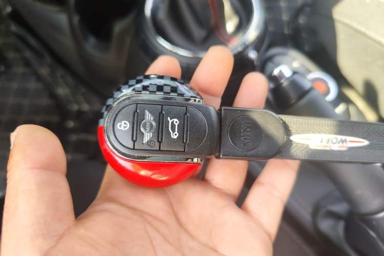Used MINI 2016 2.0T COOPER S Five-Door Edition Vehicle Key
