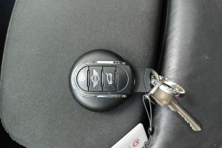 Used MINI 2016 1.5T COOPER Avant-Garde Vehicle Key