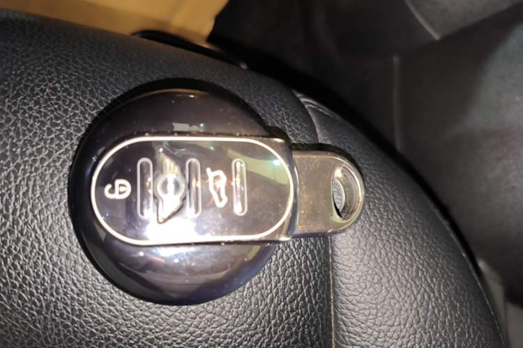 Used MINI 2016 1.2T ONE Pioneer Edition Vehicle Key