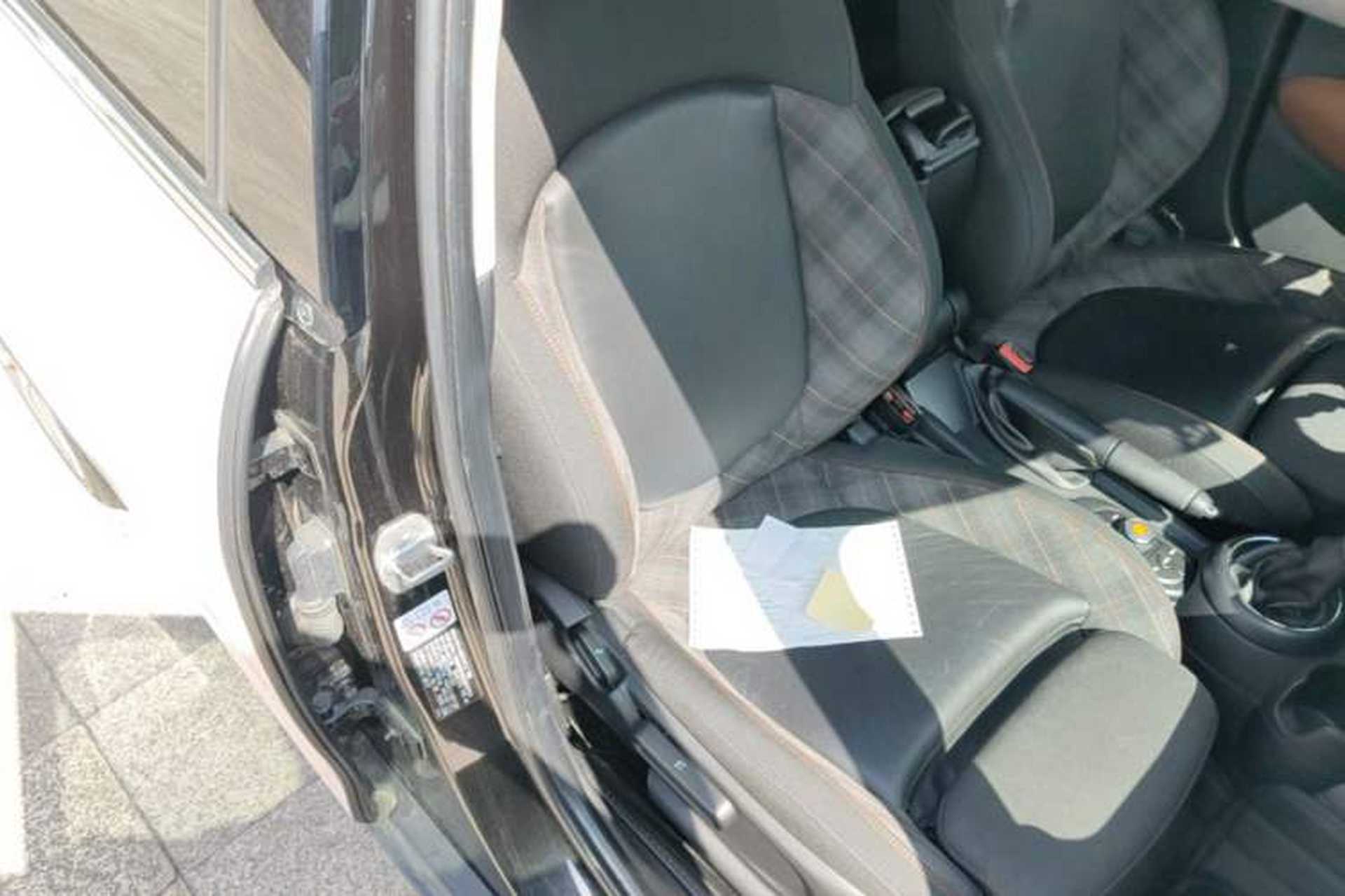 Used MINI 2016 1.5T COOPER SEVEN Five-Door Edition Right Front Seat