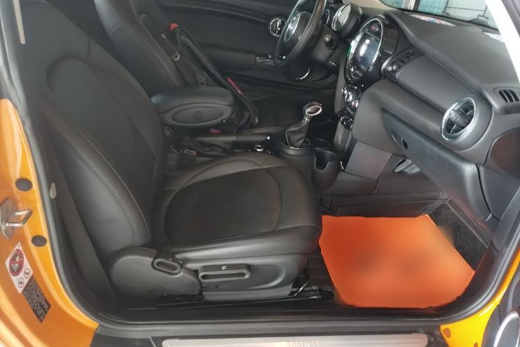 Used MINI 2016 1.2T ONE Pioneer Edition Right Front Seat