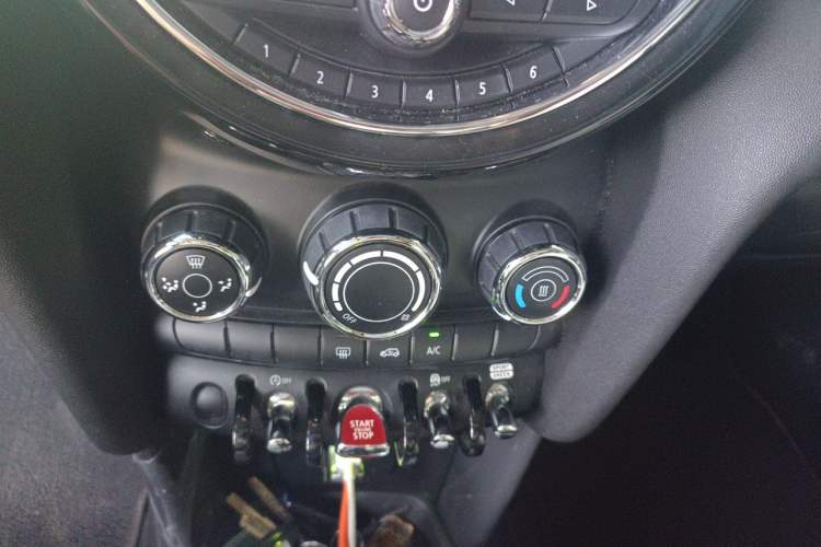 Used MINI 2016 1.5T COOPER Audio And AC Panel