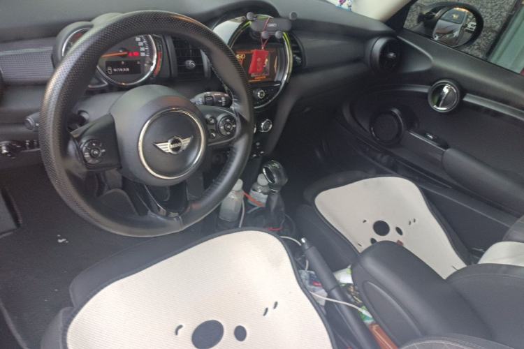 Used MINI 2016 1.5T COOPER Center Console