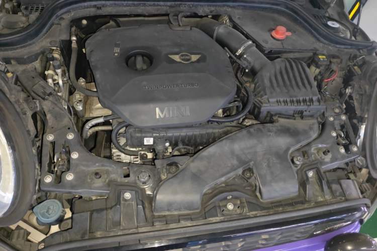 Used MINI 2016 1.5T COOPER Avant-Garde Engine Bay