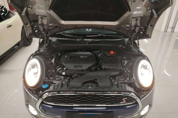 Used MINI 2016 2.0T COOPER S CABRIO Engine Bay