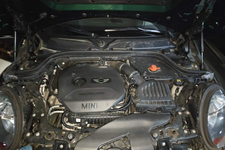 Used MINI 2016 1.5T COOPER Five-Door Edition Engine Bay