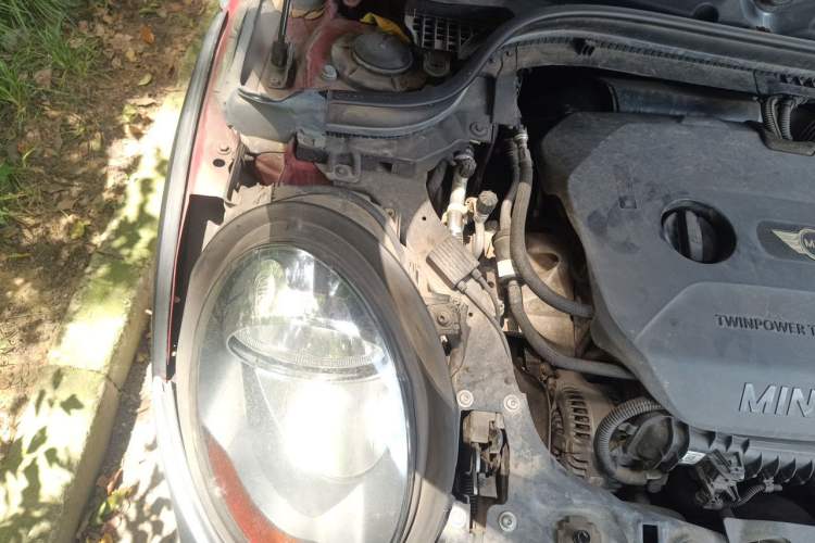Used MINI 2016 1.2T ONE Five-Door Edition Engine Bay Right