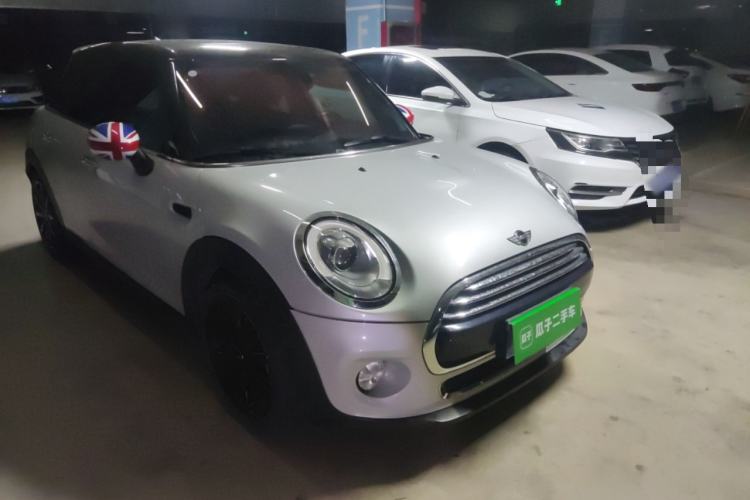 Used MINI 2016 1.5T COOPER Pioneer Edition Five-Door Model Exterior 2