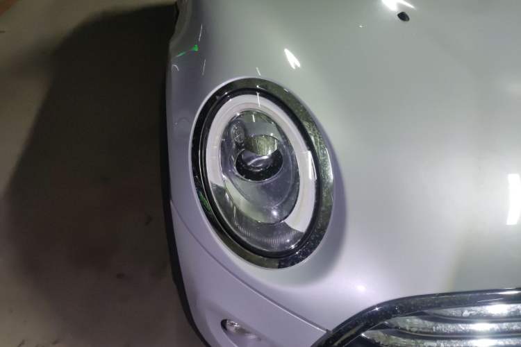 Used MINI 2016 1.5T COOPER Pioneer Edition Five-Door Model Exterior 3