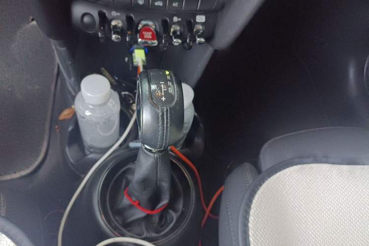 Used MINI 2016 1.5T COOPER Gear Lever