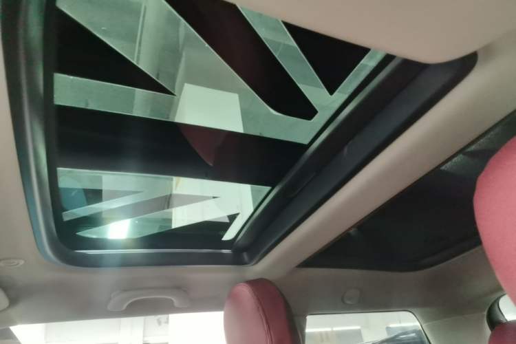 Used MINI 2016 1.5T COOPER Avant-Garde Headliner