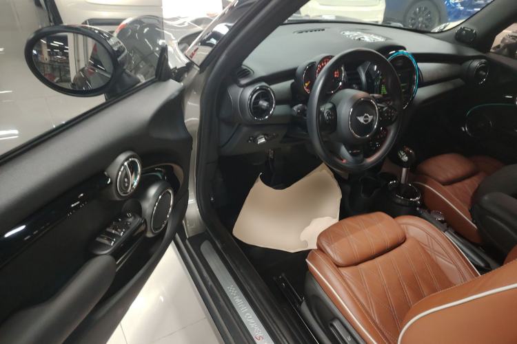 Used MINI 2016 2.0T COOPER S CABRIO Interior 3