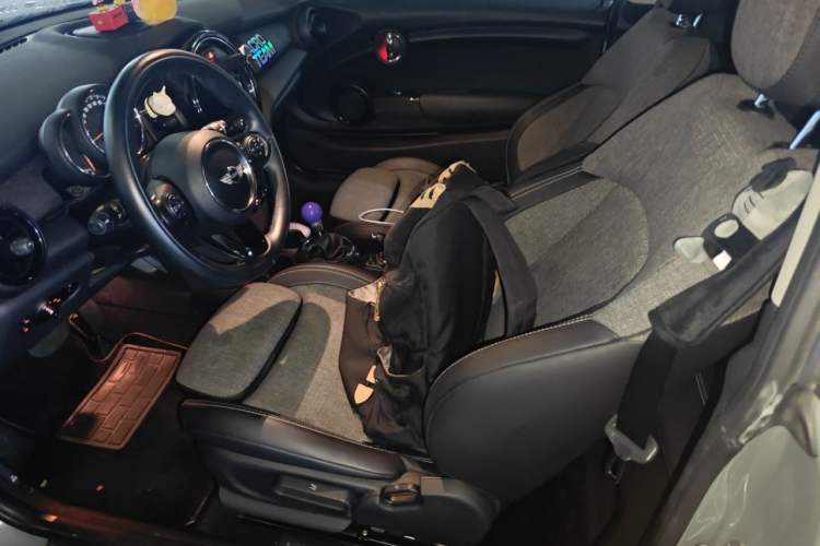 Used MINI 2016 1.5T COOPER Avant-Garde Left Front Seat