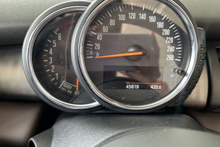 Used MINI 2016 1.5T COOPER CABRIO Odometer Close Up